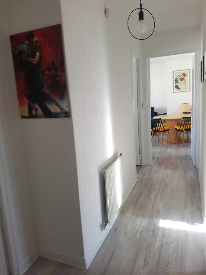 Logement Entier - Appartement T4 Hypercentre Dans Une Rue Calme - Stationnement Gratuit Tarbes Esterno foto