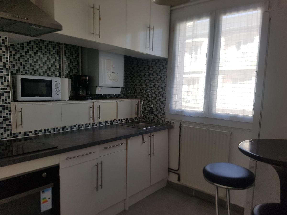 Logement Entier - Appartement T4 Hypercentre Dans Une Rue Calme - Stationnement Gratuit Tarbes Esterno foto