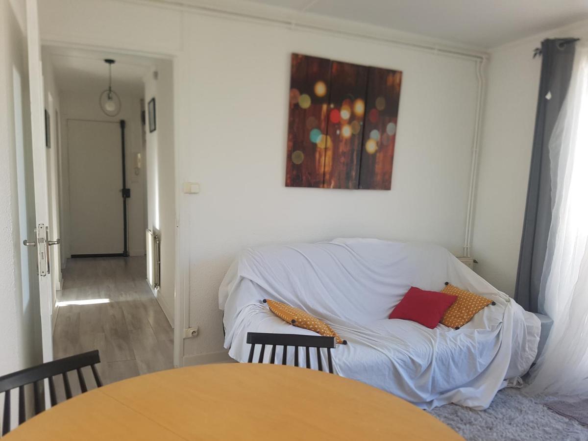 Logement Entier - Appartement T4 Hypercentre Dans Une Rue Calme - Stationnement Gratuit Tarbes Esterno foto