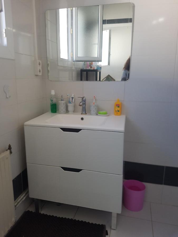 Logement Entier - Appartement T4 Hypercentre Dans Une Rue Calme - Stationnement Gratuit Tarbes Esterno foto