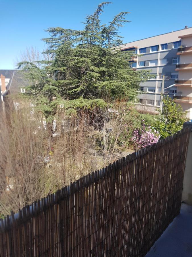 Logement Entier - Appartement T4 Hypercentre Dans Une Rue Calme - Stationnement Gratuit Tarbes Esterno foto